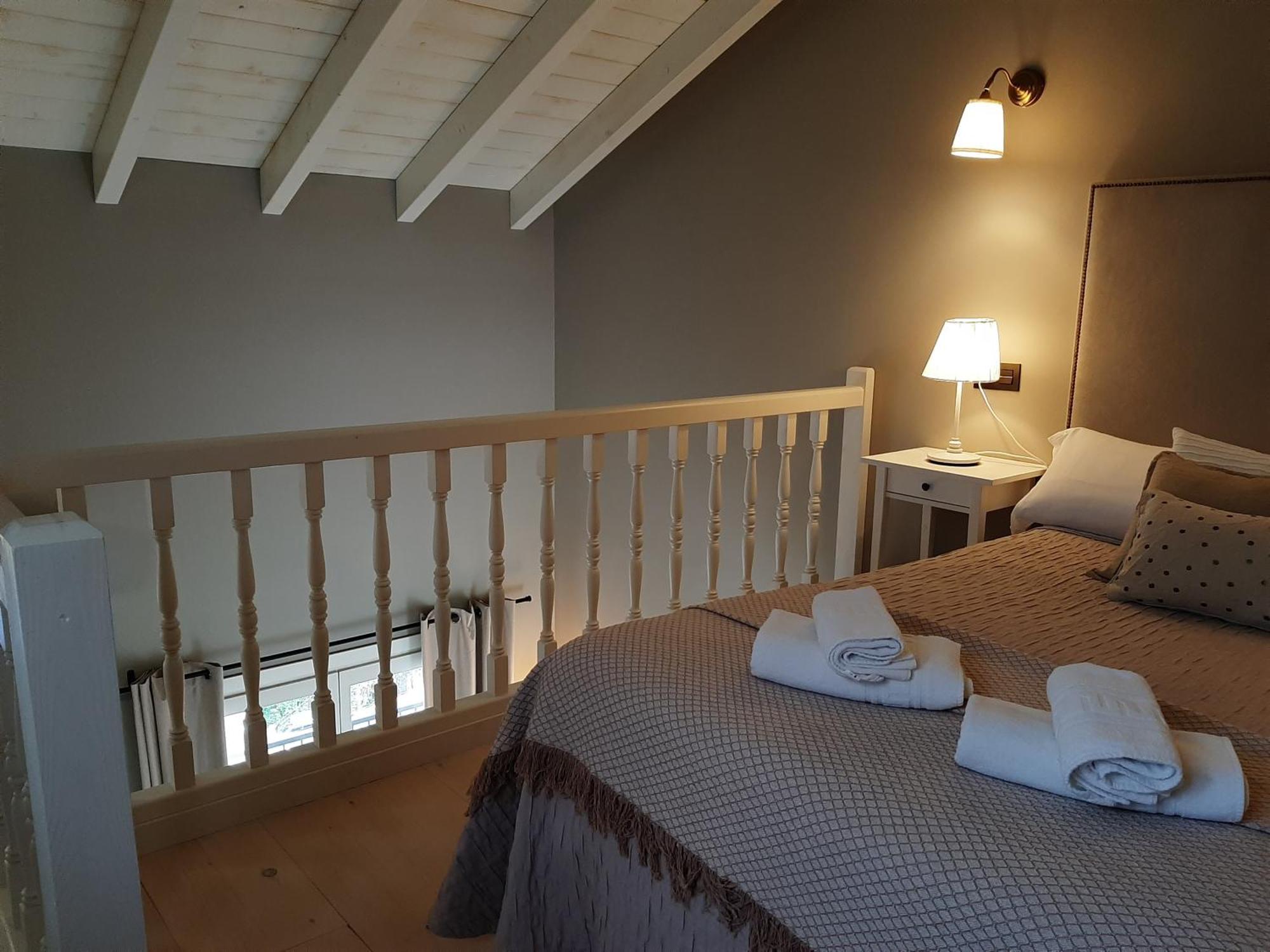 Apartamentos El Llanin Onís Pokoj fotografie