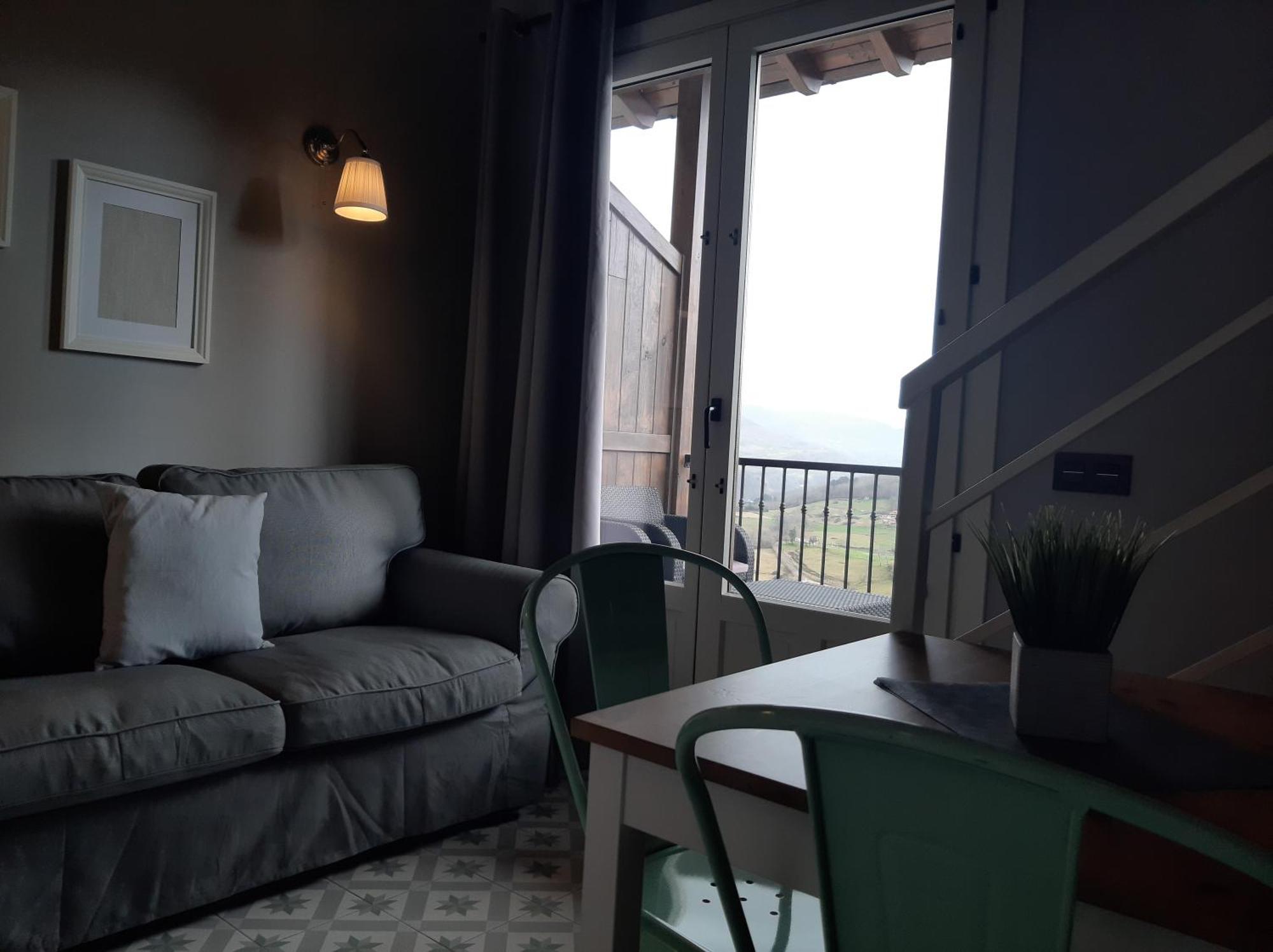 Apartamentos El Llanin Onís Pokoj fotografie