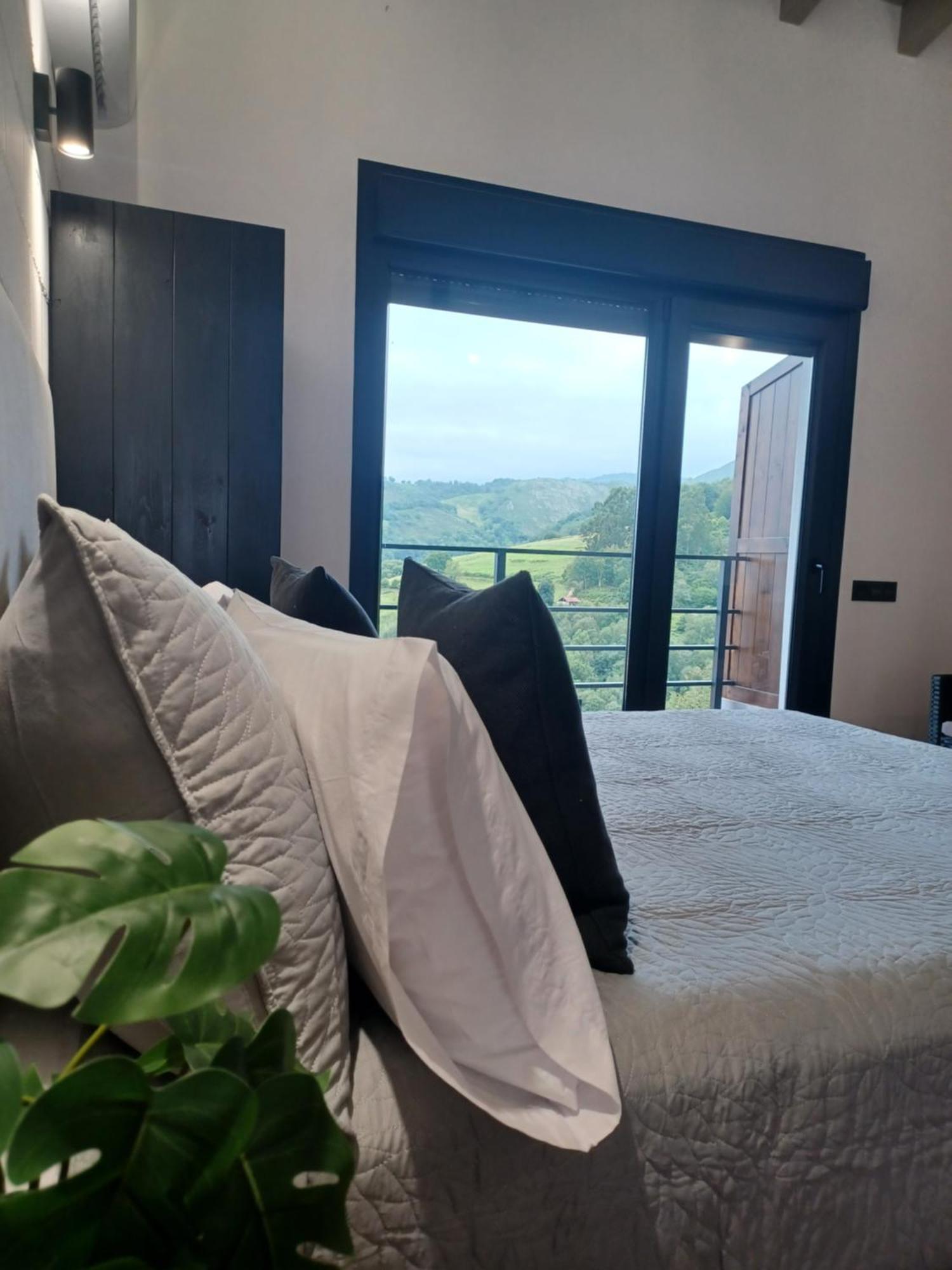 Apartamentos El Llanin Onís Exteriér fotografie
