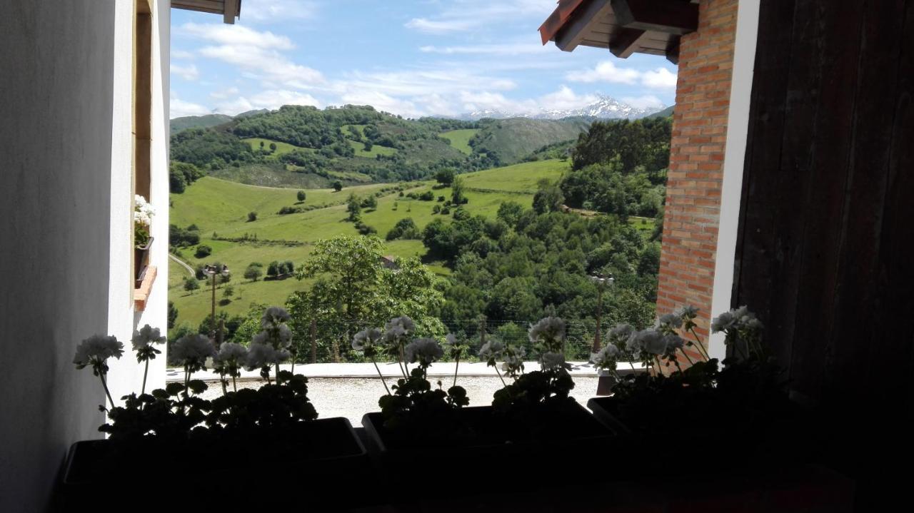 Apartamentos El Llanin Onís Exteriér fotografie