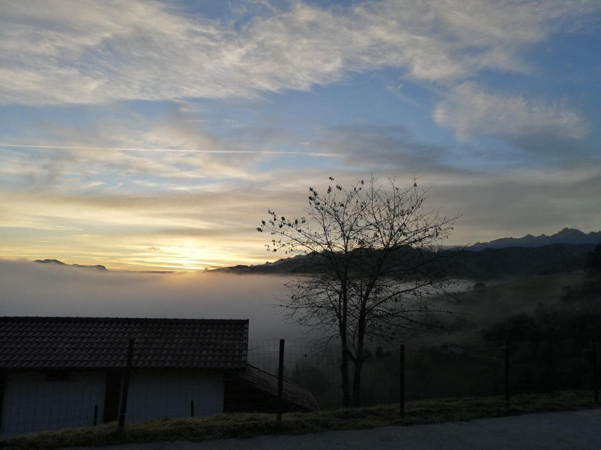 Apartamentos El Llanin Onís Exteriér fotografie
